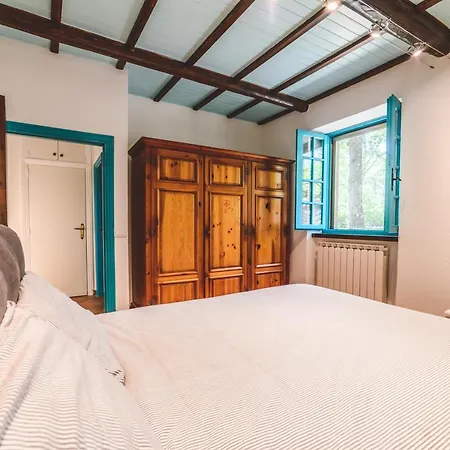 Bog - Con Piscina E Campo Da Tennis Villa