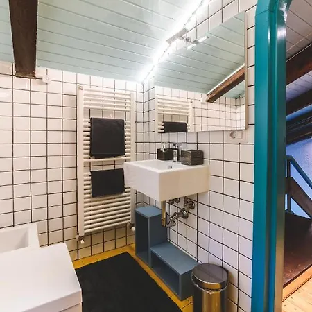 Villa Bog - Con Piscina E Campo Da Tennis